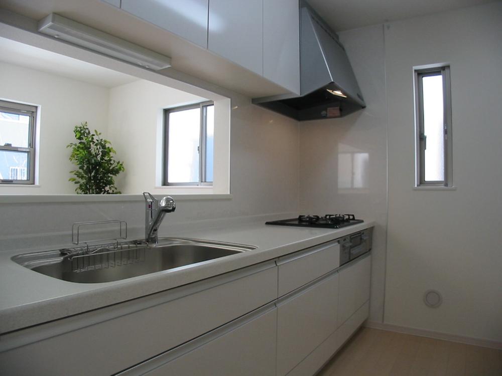 Same specifications photo (kitchen)