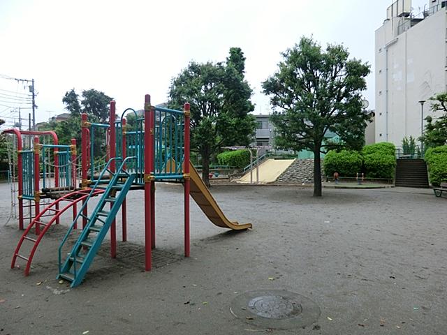 park. 489m until Nukui park