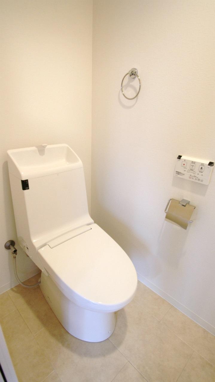 Toilet