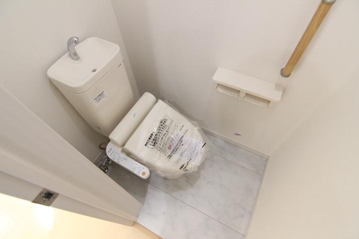 Toilet. There are two places 1 Building toilet