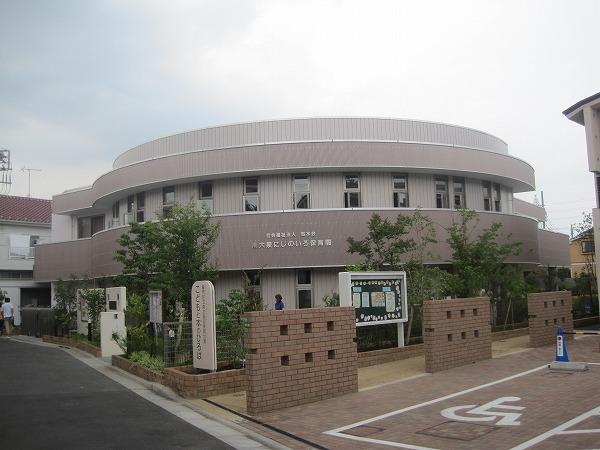 kindergarten ・ Nursery. 550m until the color of the rainbow nursery Oizumi