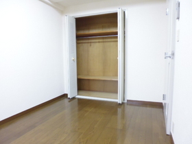 Living and room. Western-style 5 Pledge ・ With storage!