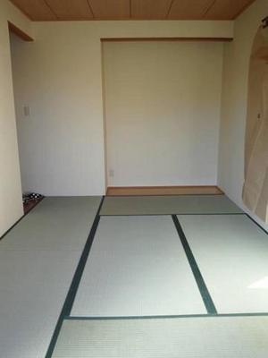 Living and room. Japanese-style room 6 quires