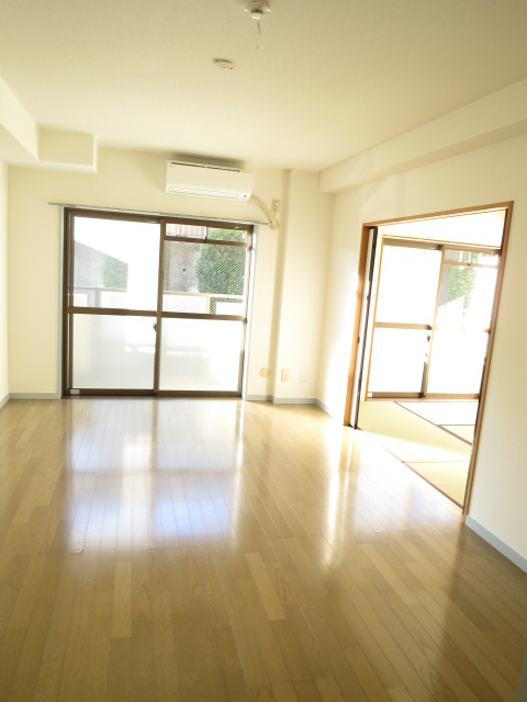 Living and room