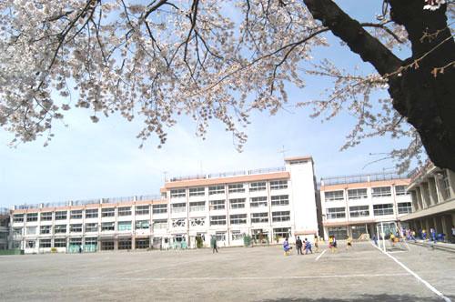 Junior high school. 992m to Nerima Shakujii West Junior High School