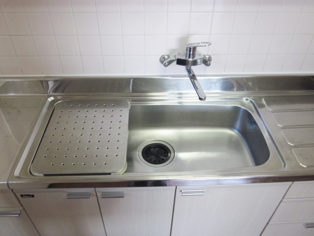 Kitchen. Sink is widely useful kitchen