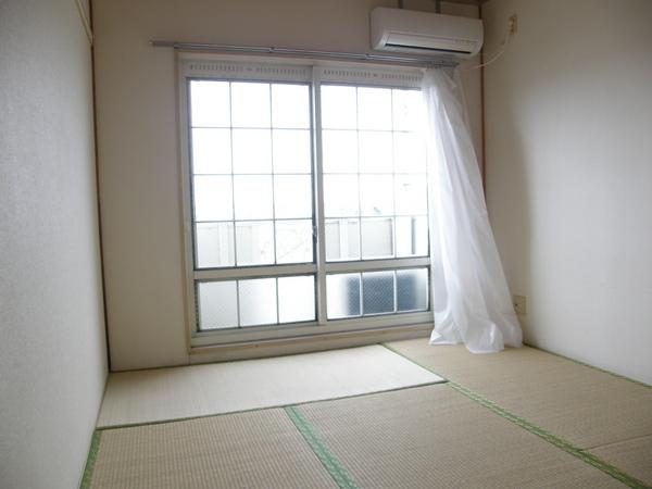 Other room space. North Japanese-style room, balcony