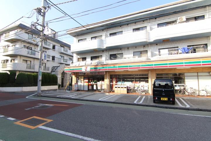 Convenience store. Seven-Eleven 400m to Nerima Sekimachihigashi 1-chome
