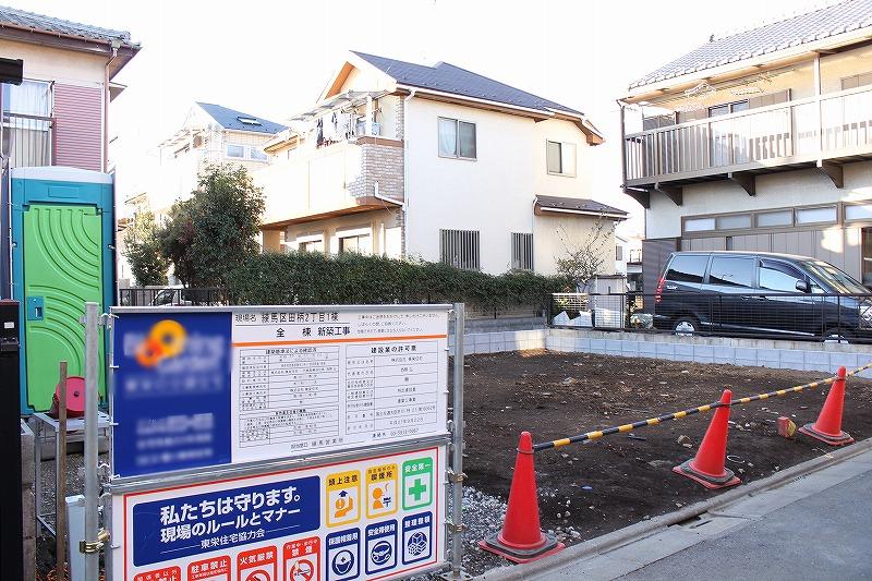 Local appearance photo. Local (12 May 2013) Shooting