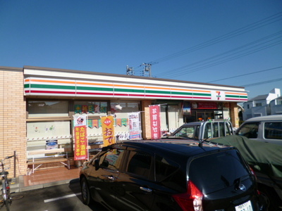 Convenience store. 120m to Seven-Eleven (convenience store)