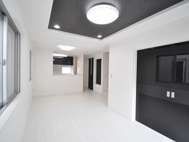 Living. Nerima Takamatsu 1-chome Building 3 living