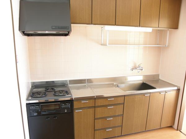 Kitchen. Cooking space spacious