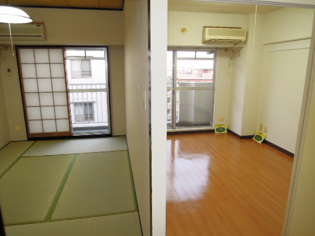 Other Equipment. Japanese-style room ・ Western style room Air-conditioned