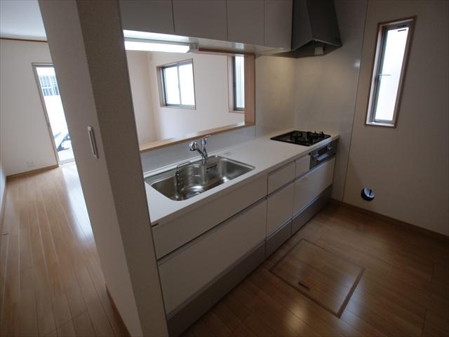 Kitchen. <Building 2>