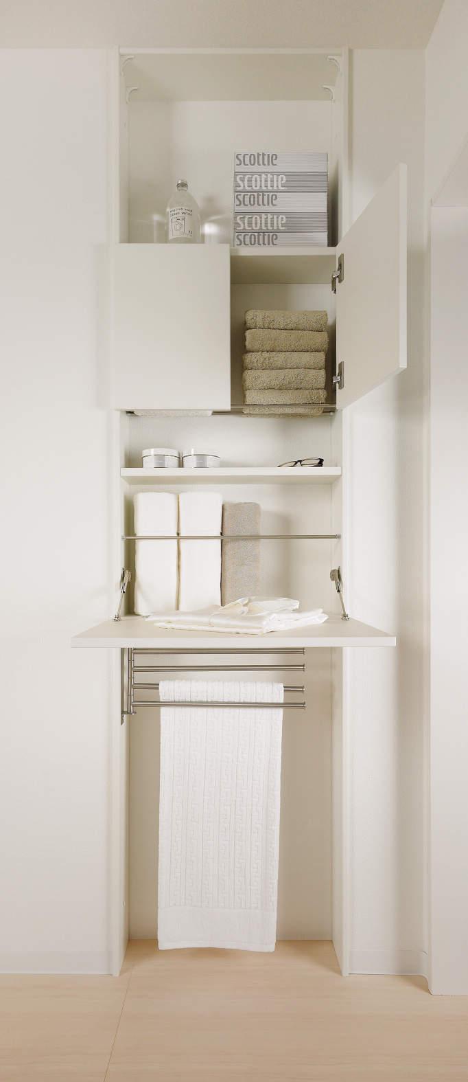 Other Equipment. Storage capacity of plus α to the washroom. There is a towel over is useful. 