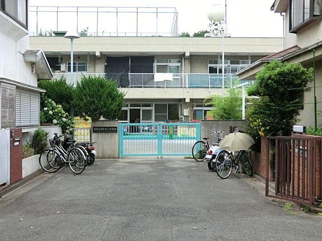 kindergarten ・ Nursery. Seki, Mie 223m to the third nursery school