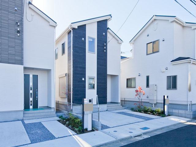 Local photos, including front road. Local (September 2013) Shooting