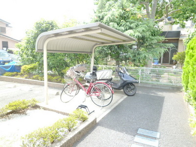 Other. 5m to bicycle parking lot (Other)