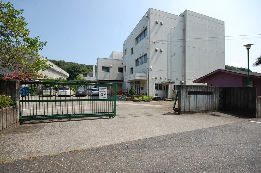 Primary school. 1593m to Mizuho Municipal Mizuho fifth elementary school