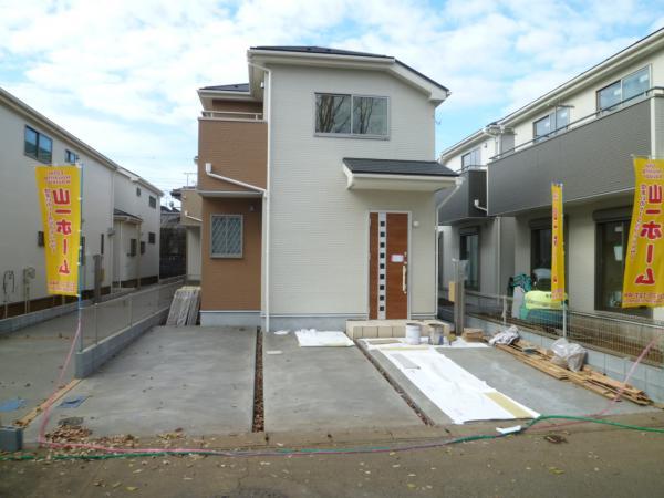 Local photos, including front road