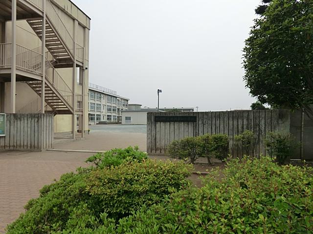 Primary school. 1556m to Mizuho Municipal Mizuho fourth elementary school