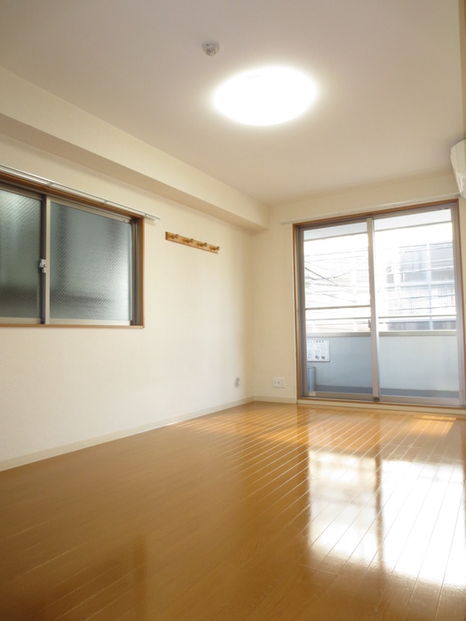 Living and room