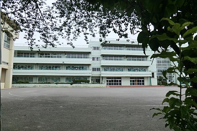 Junior high school. Tanashi 1490m until the first junior high school