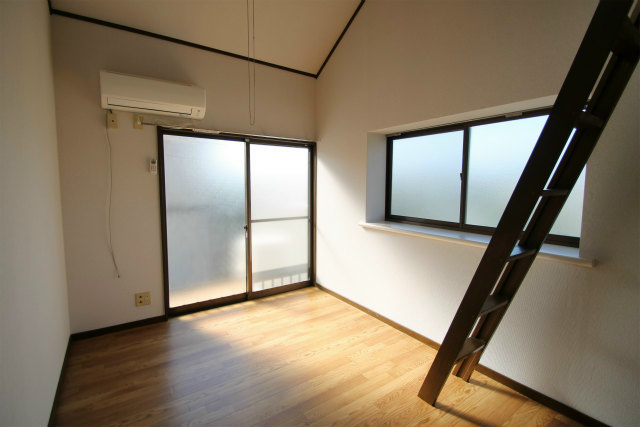 Other room space