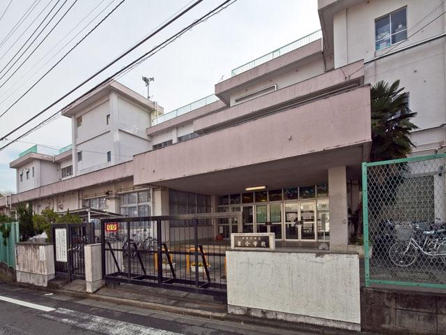 Primary school. Nishitokyo Tatsuizumi to elementary school 560m