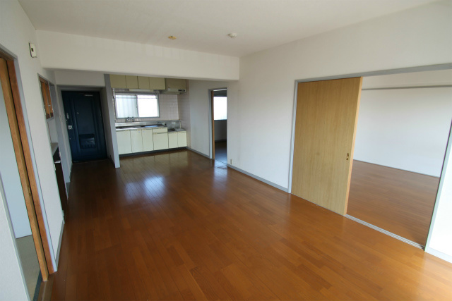Living and room