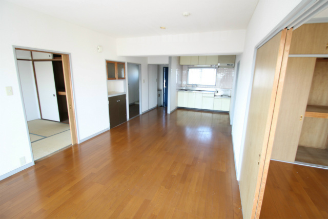 Living and room