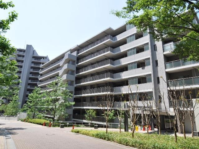 Local appearance photo. Park West Tokyo West block appearance