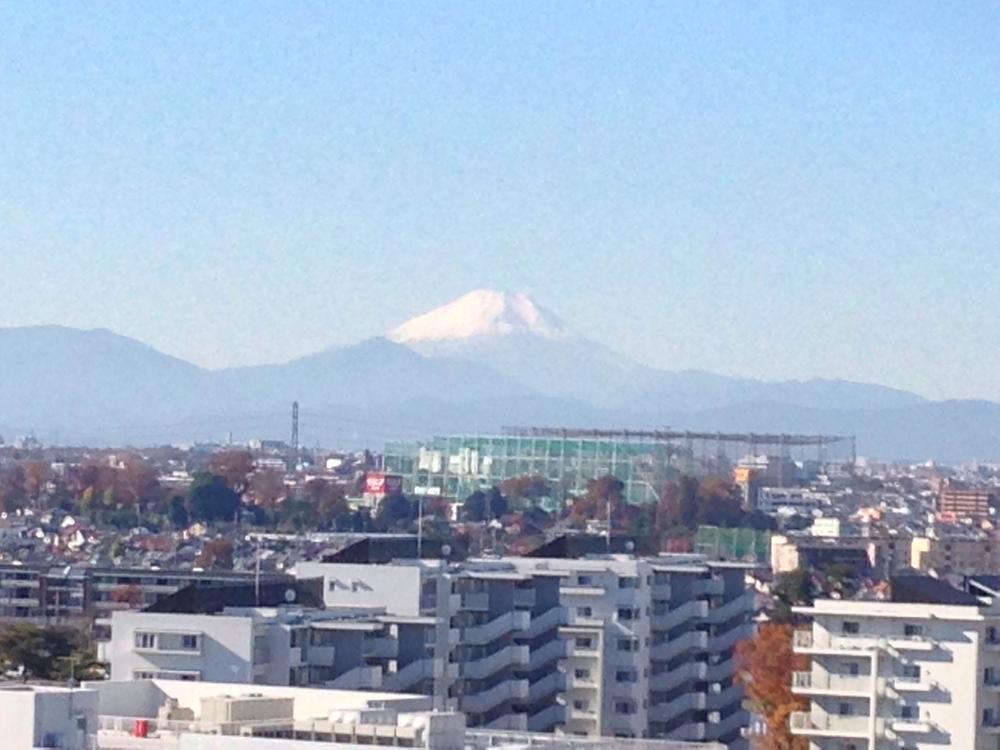 View photos from the dwelling unit. Fuji is the panoramic views from the balcony (November 2013) Shooting