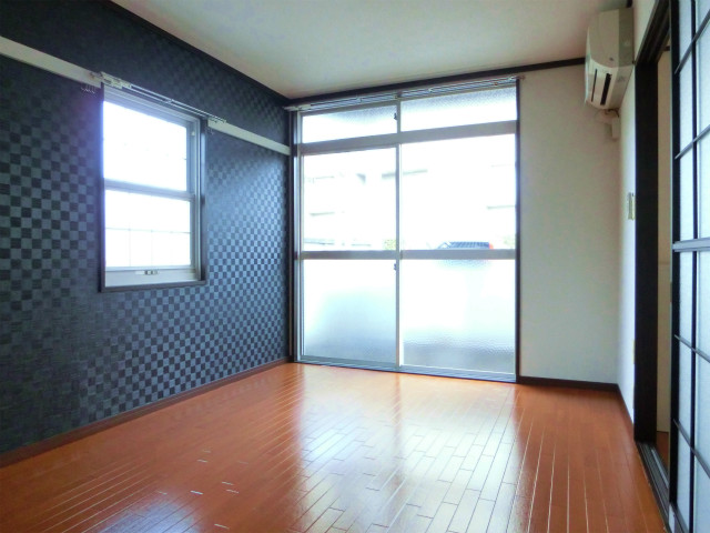 Living and room