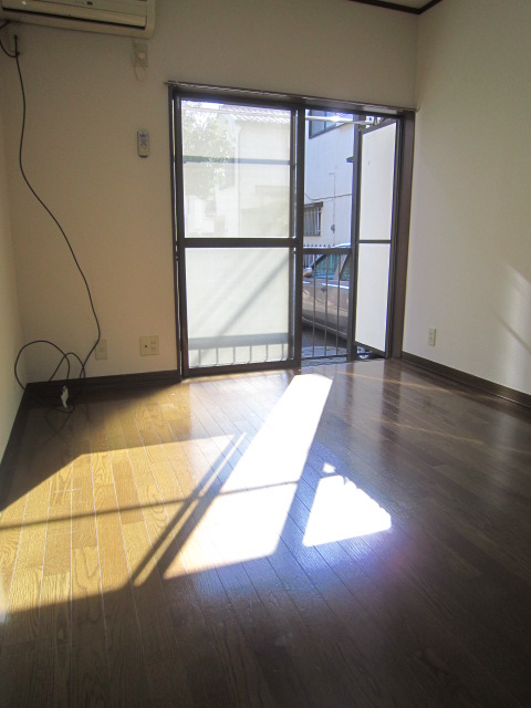 Living and room