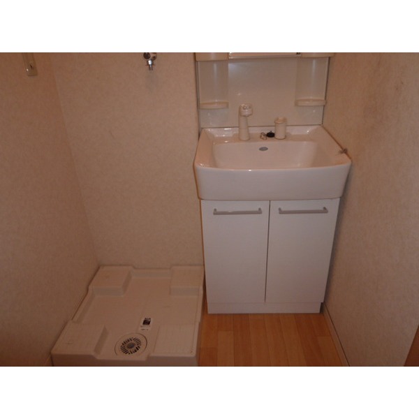 Washroom. Washroom
