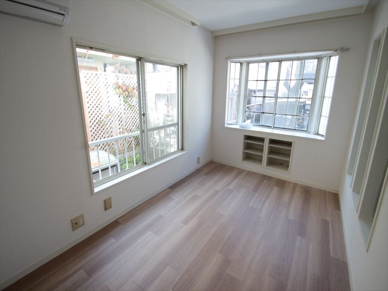 Living and room
