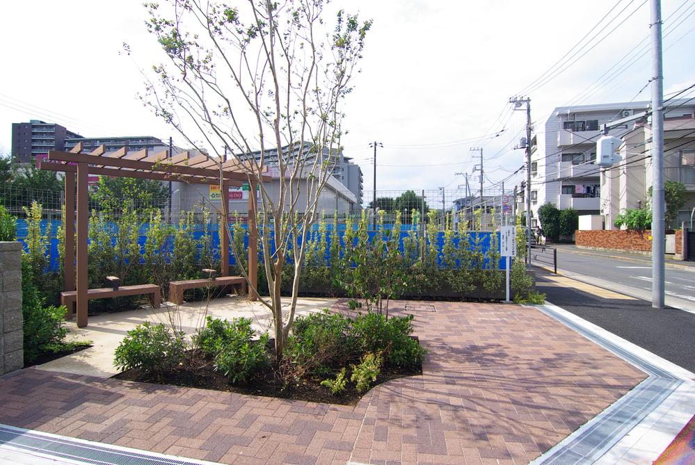 Local photos, including front road. ● Green Oasis ● Shibakubo chome in the "linkage Court Tanashi" "peace green". Misawa exterior was designed, Is a pocket park of eco material packed.