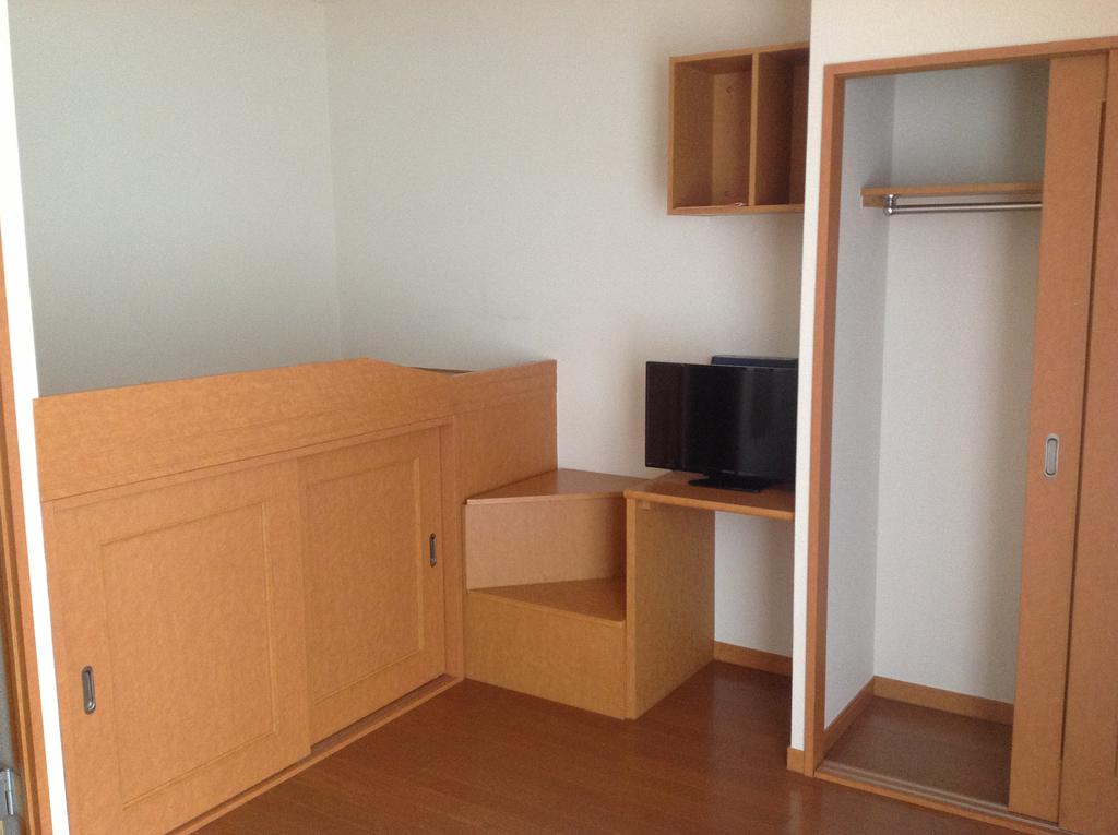 Living and room