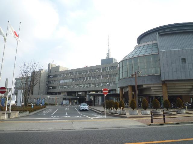 Government office. West Tokyo city hall Hoya to government buildings 880m