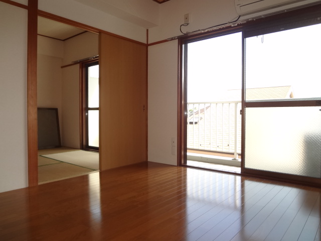 Living and room