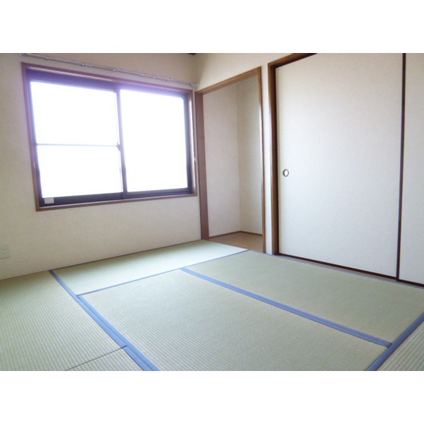 Other room space. There tatami