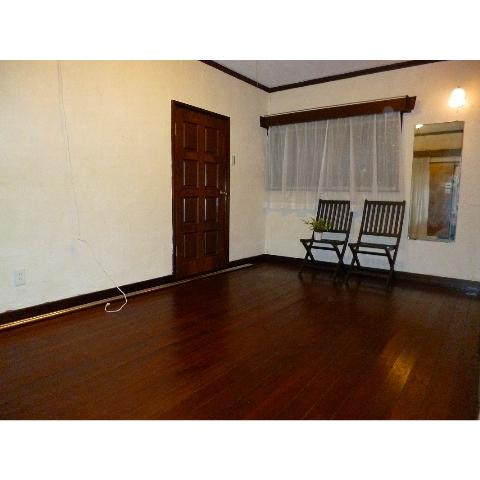 Living and room