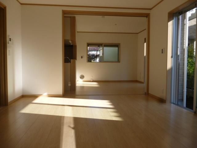 Same specifications photos (Other introspection). Living which was completed earlier is of image. Flooring color may vary. 