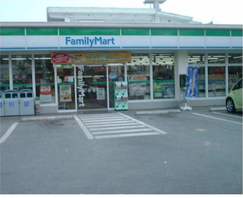 Convenience store. Family Mart Nishi Izumimachi 392m to shop