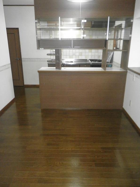 Living and room. Equipped cupboard is excellent storage capacity!