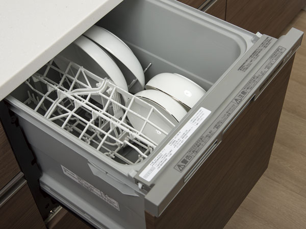 Kitchen.  [Dishwasher] You can save water compared to hand washing, Oil dirt wash clean at a high temperature washing, Standard equipped with a dishwasher. To reduce the housework burden.