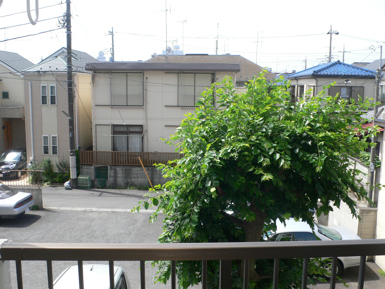 View. South side is preeminent per yang for parking.