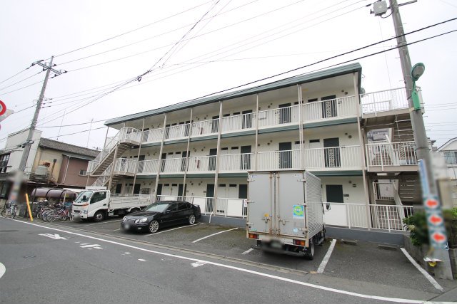 Parking lot