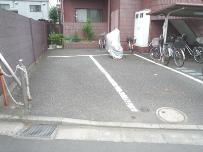 Other. 5m to the parking space (Other)